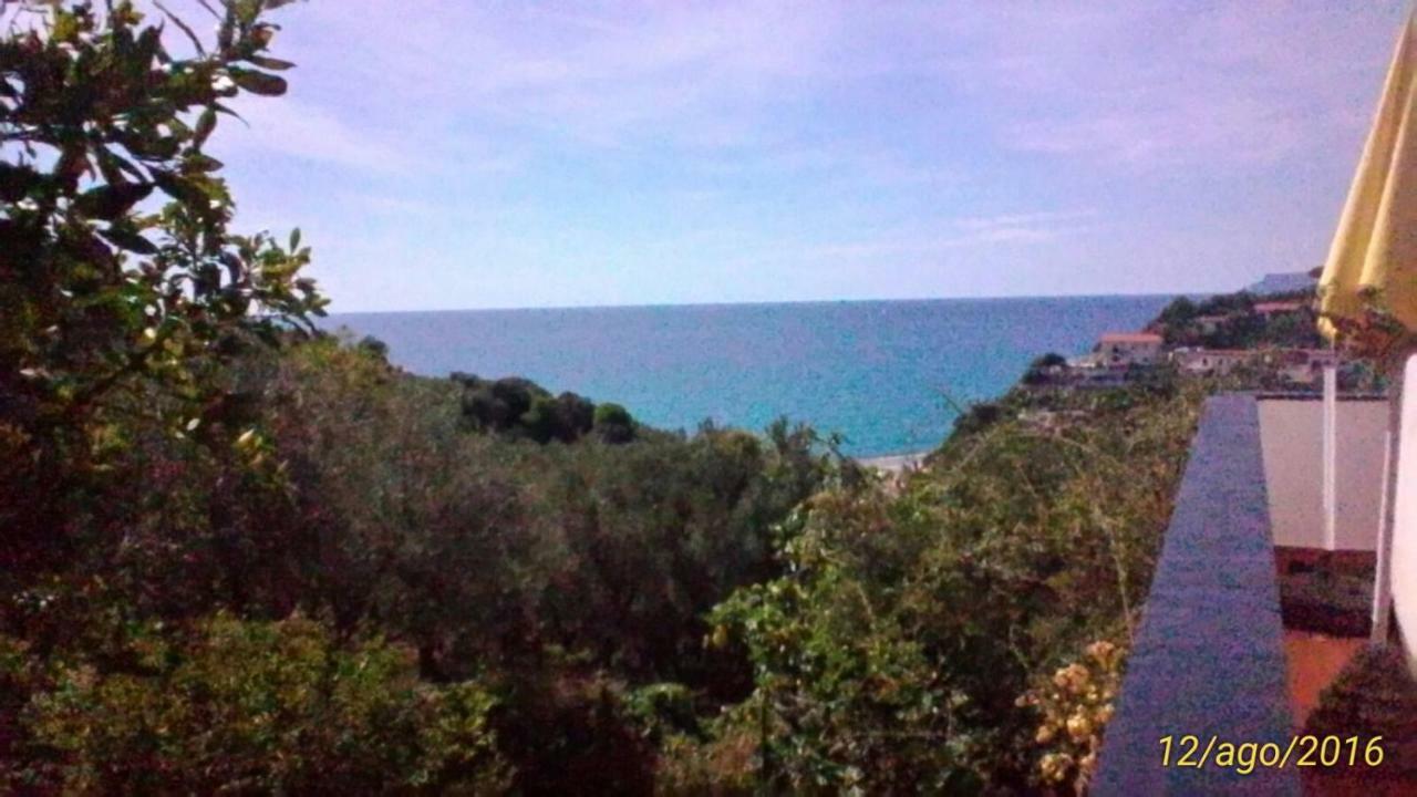 Bed and Breakfast Il Capriolo Celle Ligure Esterno foto