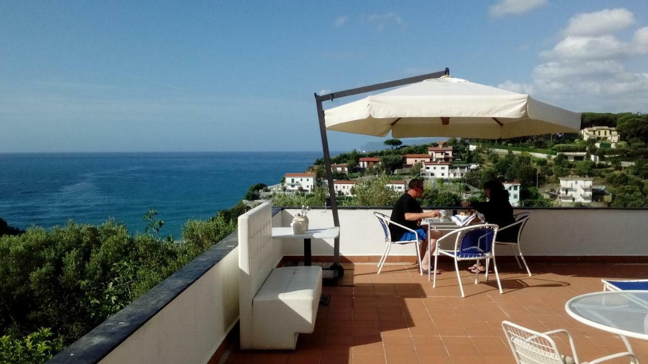 Bed and Breakfast Il Capriolo Celle Ligure Esterno foto